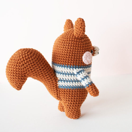 

Bruno Squirrel - Kit de ganchillo
5