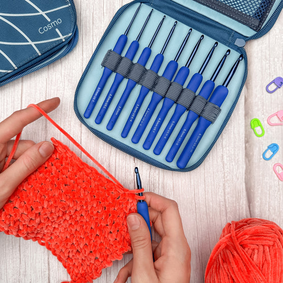 

Set de Ganchillos Cosmo - 9 Tamaños - Índigo - Hobbii
9