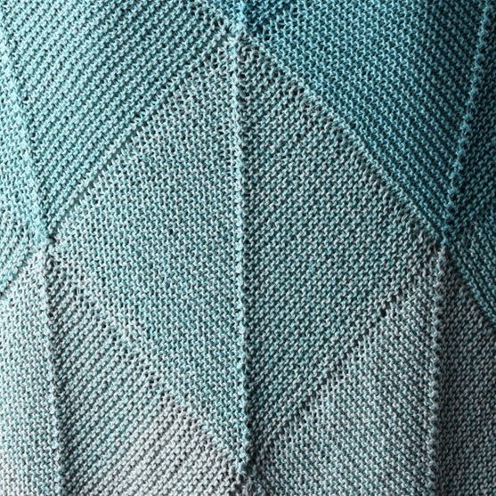 

Emerald - Chal Dominó
4