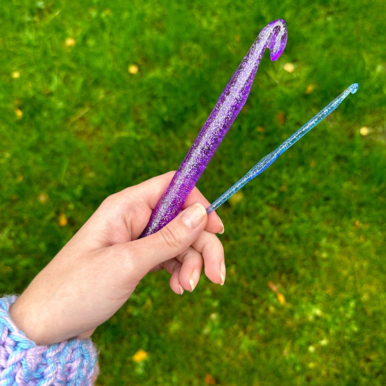 

Ganchillo de crochet con purpurina - Hobbii
10