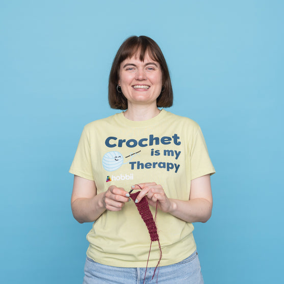 

Therapy T-shirt - Yarniis (Edición Limitada) - Hobbii
2