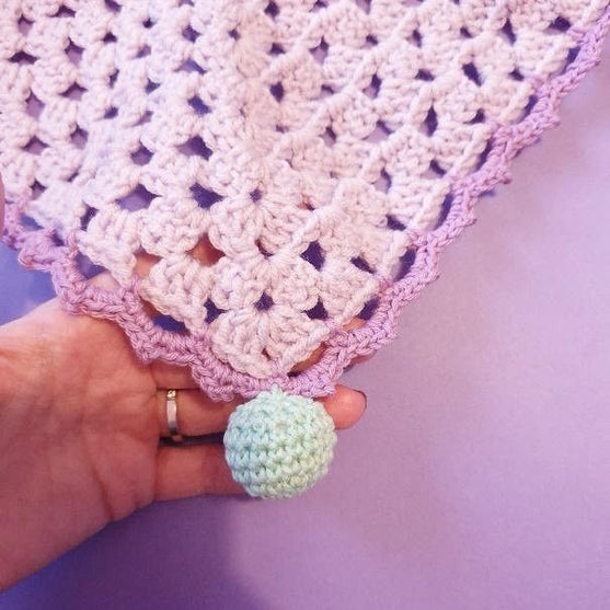 

Kawaii Conejo - Frazada
3