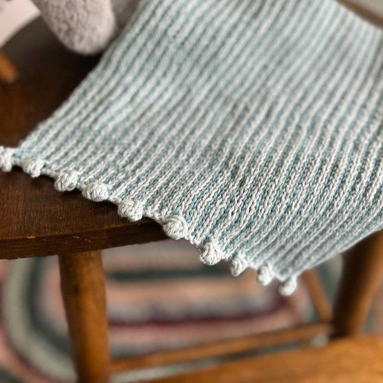 

Candy Stripes - Paño de eructar
4