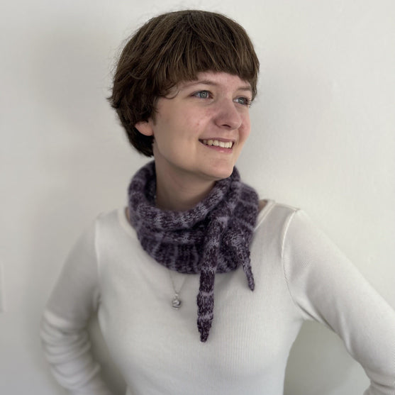 

Frosted Violets - Pañuelo
2