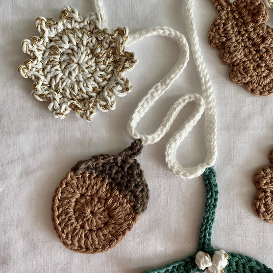 

Solstice - Guirnalda
6