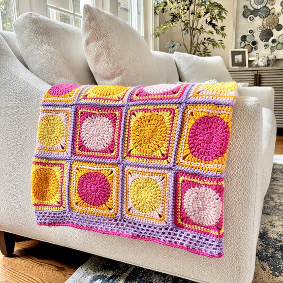 

Retro Circles - Manta
2