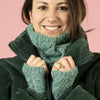 

Currant - Cuello
4