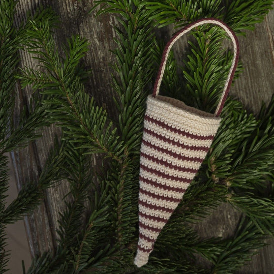 

Conos de Navidad - Adornos navideños
6