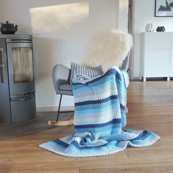 

Rayas Cálidas - Manta
3