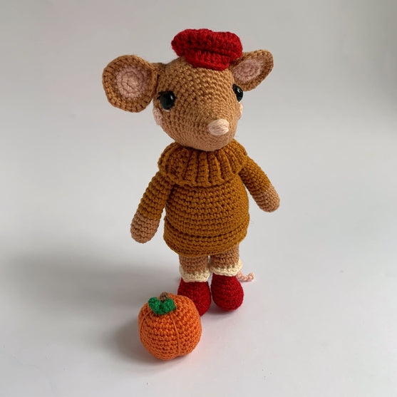 

Ratoncita Maple
2