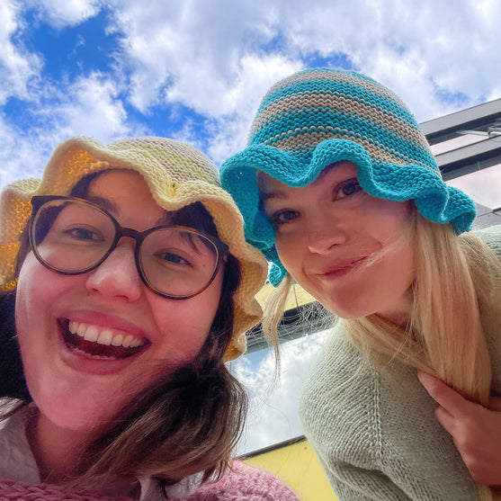 

Sopka - Sombrero con frunces
7