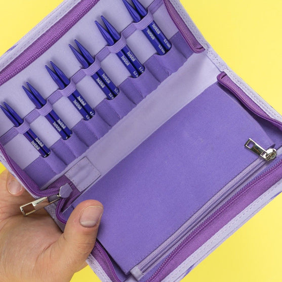 

Juego de agujas circulares intercambiables Stellar Essential Cortas - Amethyst - Hobbii
2