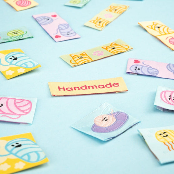 

Motas con Etiquetas - Yarniis - Hobbii
2